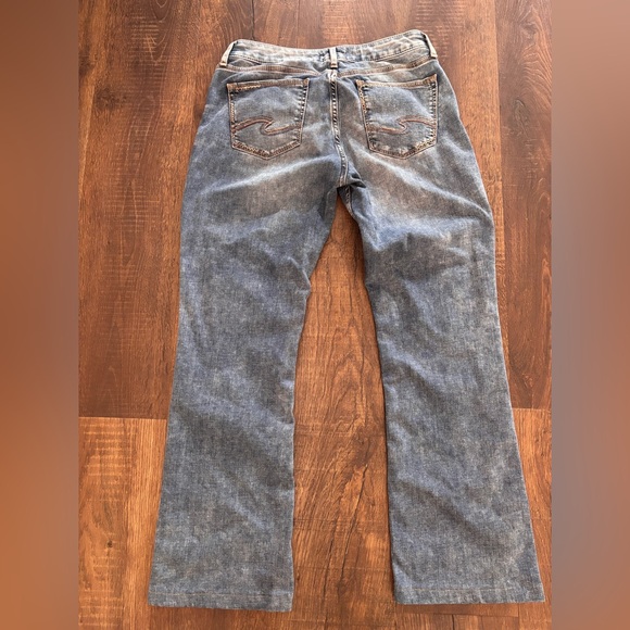 Silver Jeans Women’s Faded Blue Straight Jeans - Picture 2 of 4